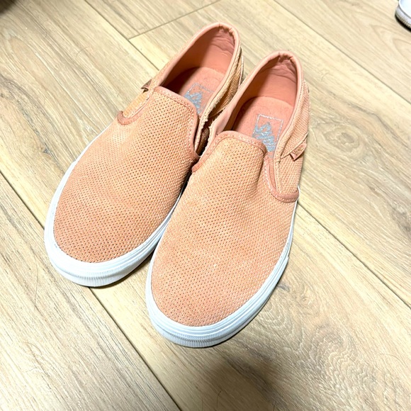 NWT - Vans Pink Slides Size 9 - Picture 1 of 5